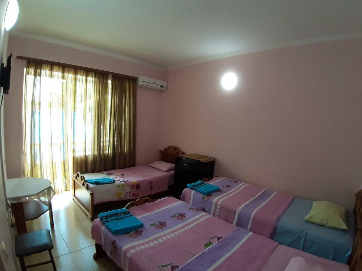 Hotel Timgiz à Ureki Extérieur photo