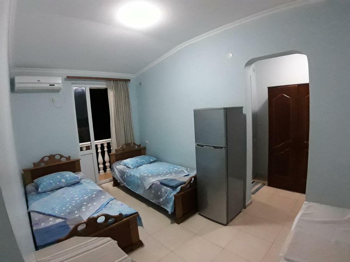 Hotel Timgiz à Ureki Extérieur photo
